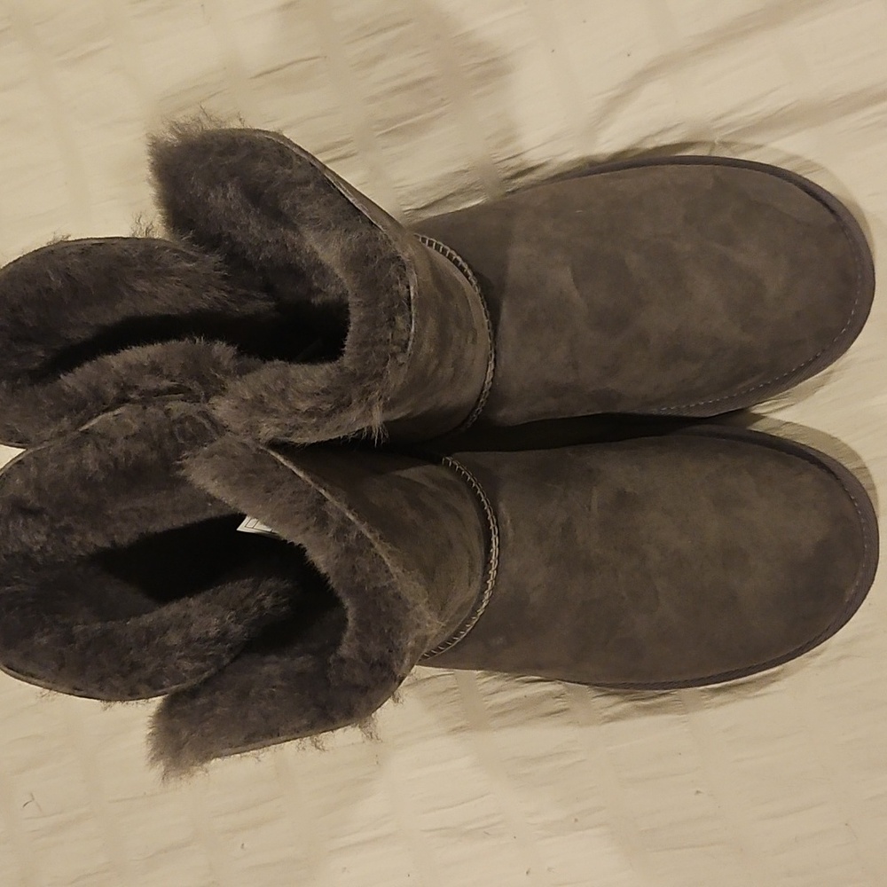 UGG Women's Bailey Button Boots - Picture 10 of 13